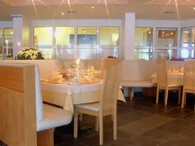 Belmont تارينز